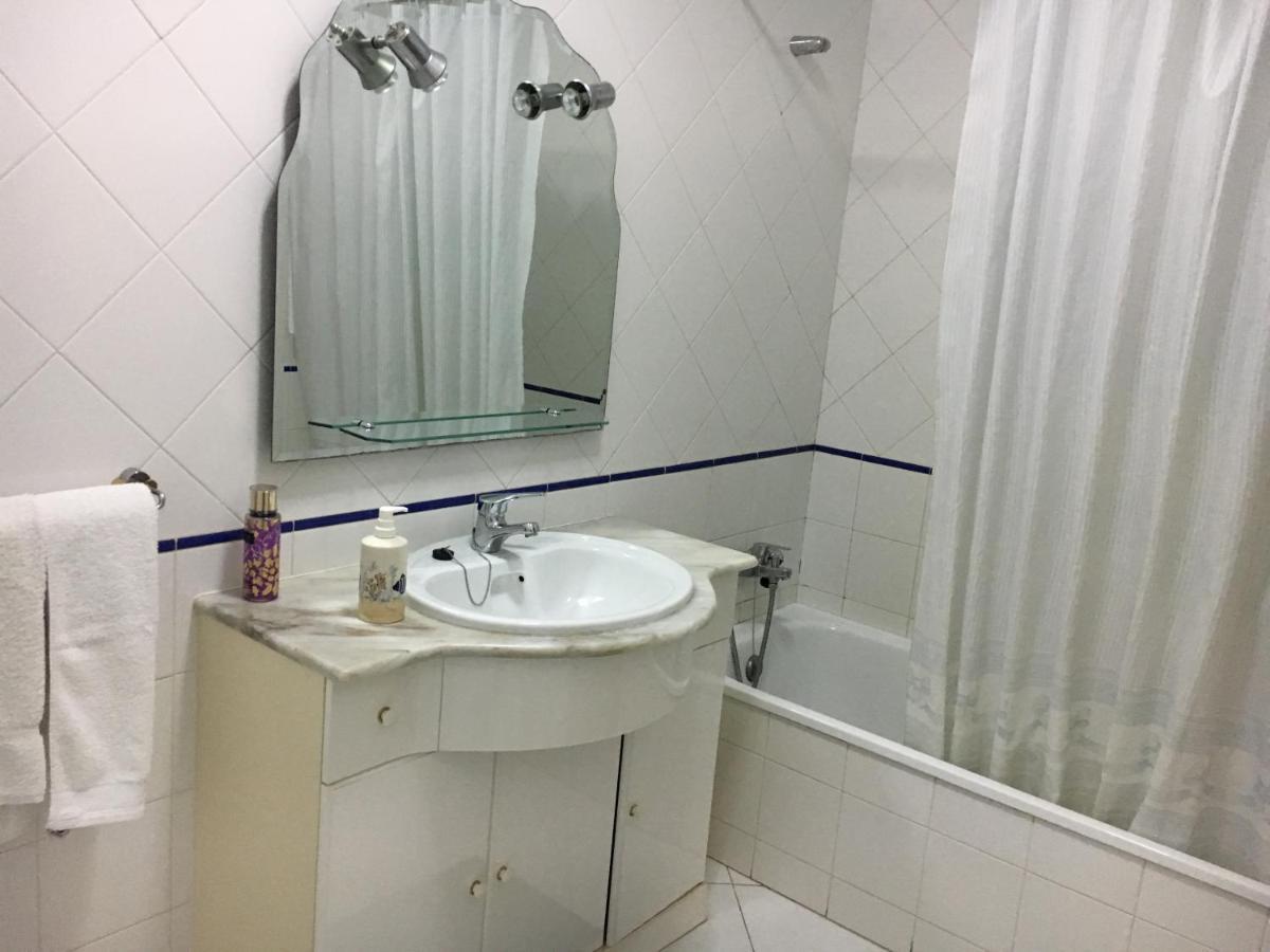 Apartamento T1 Com Piscina E Vista Mar - Praia Da Rocha Портиман Екстериор снимка