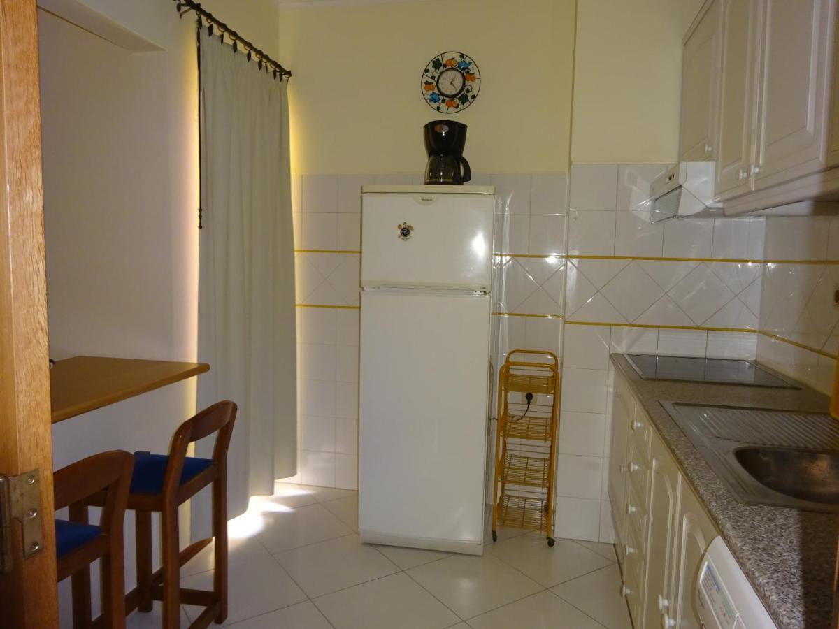 Apartamento T1 Com Piscina E Vista Mar - Praia Da Rocha Портиман Екстериор снимка